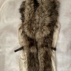 Guess faux fur knit vest
